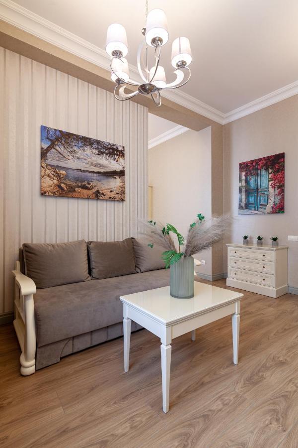 Royal Mini-Apart Hotel On Rynok Square Lemberg Exterior foto