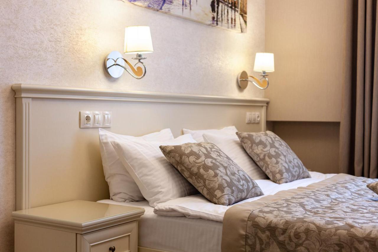 Royal Mini-Apart Hotel On Rynok Square Lemberg Exterior foto